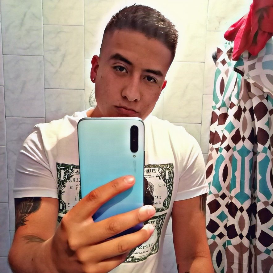 BranLF19's tweet photo. #NuevaFotoDePerfil https://t.co/vj7BvuCRMj