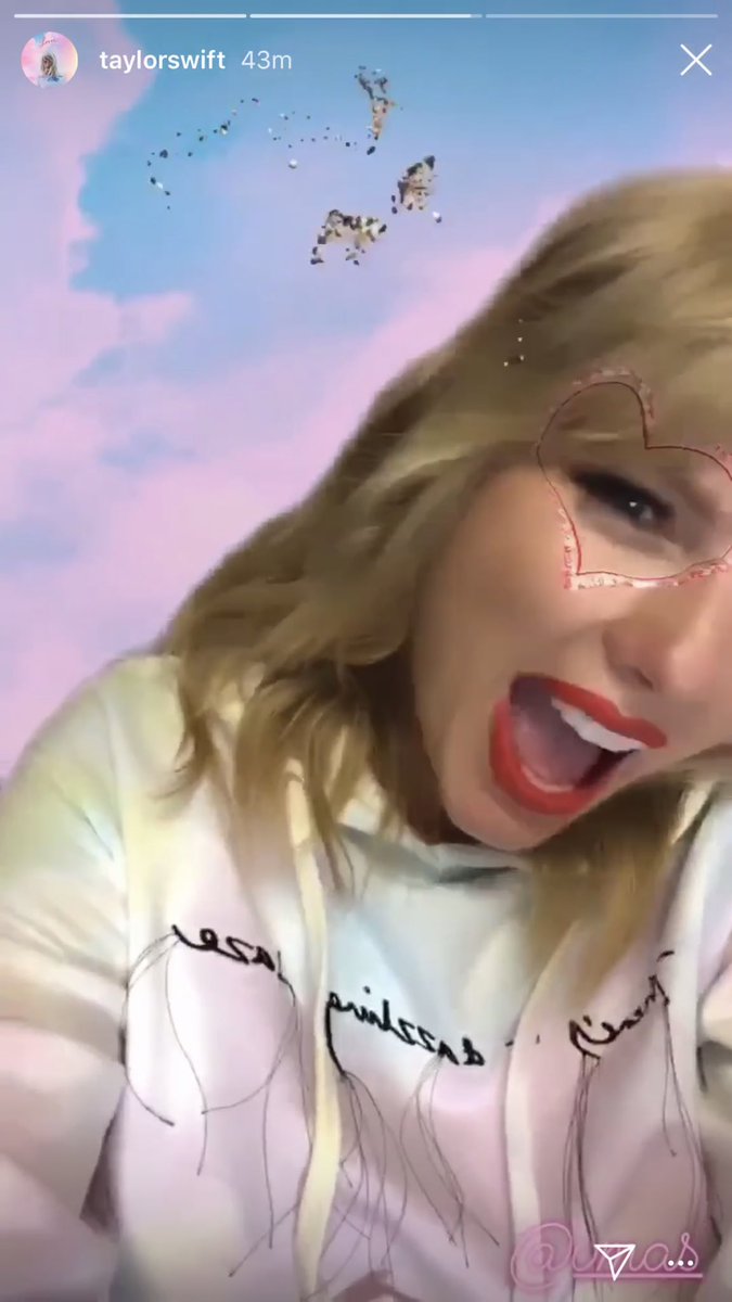 Taylor Swift being cute as hell, a thread 