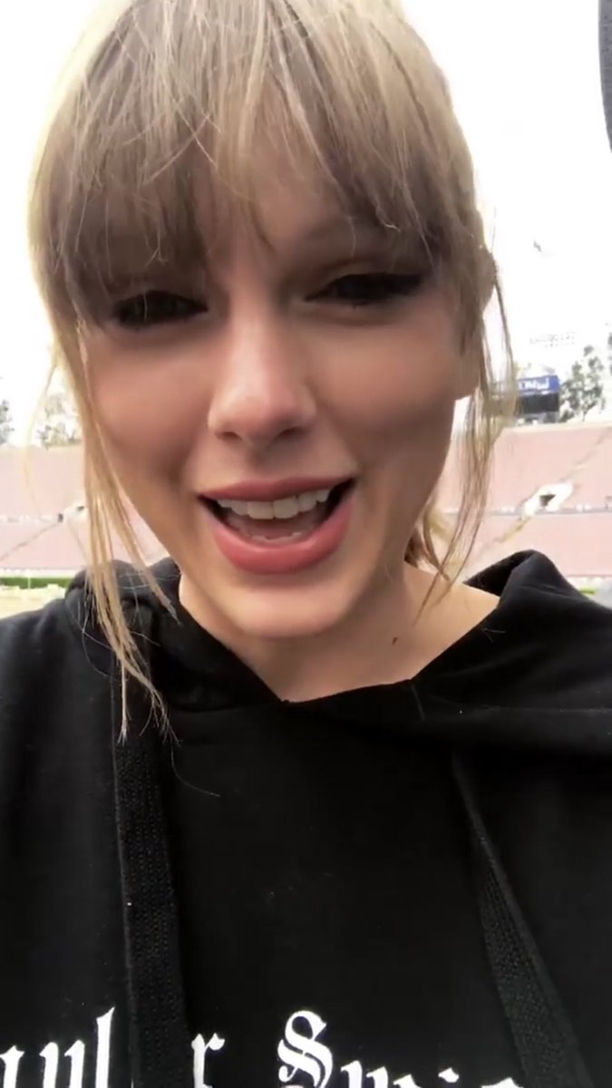 Taylor Swift being cute as hell, a thread 