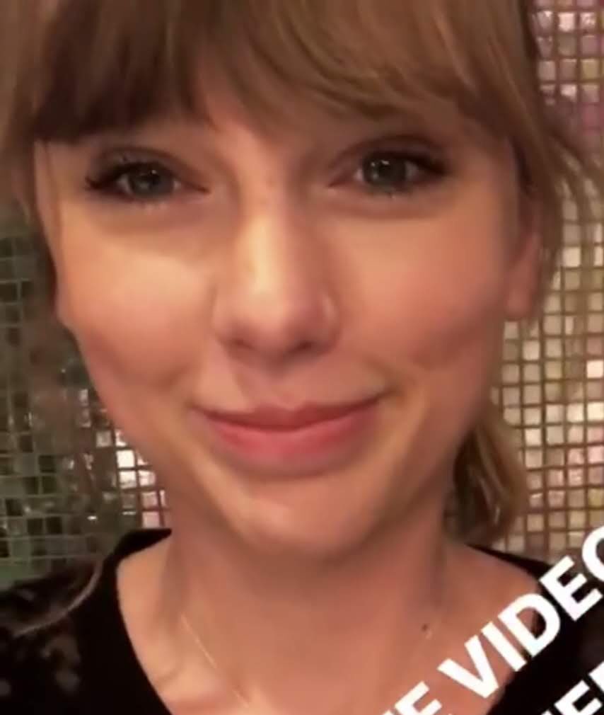 Taylor Swift being cute as hell, a thread 