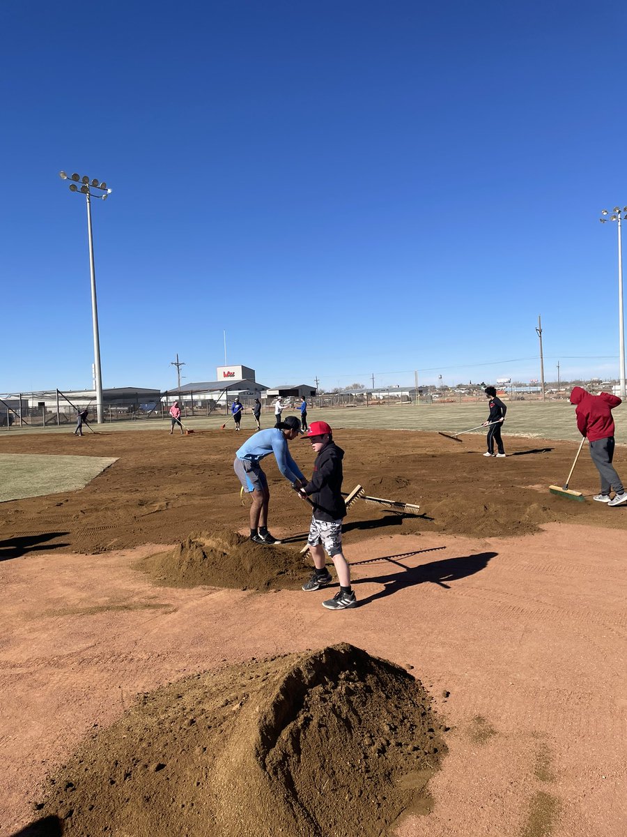 lopebaseball's tweet photo. Great work day today!! Thanks to the best Maintenance Crew in the state!! 4 Days!! #Weareantelopes  @AbernathyISD @3ATxHsBaseball https://t.co/WIbuwsZuqb