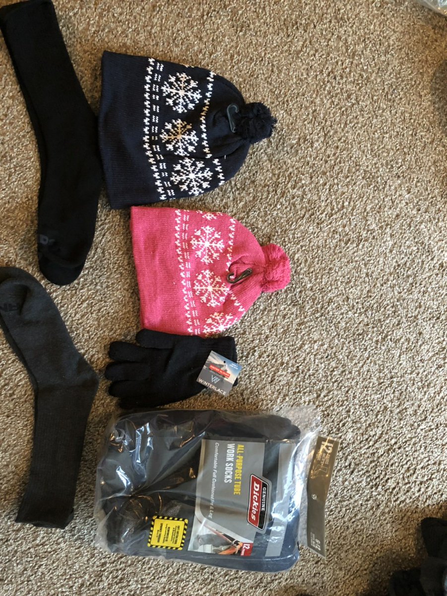 SojournerUMKC's tweet image. Huge thank you to our friends at #UMKC #EMIG for donating this winter wear to our patients! We (&amp;amp; they) appreciate the help of our community greatly--thanks to everyone who participated!