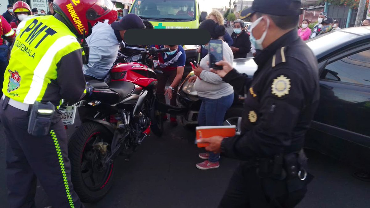 amilcarmontejo's tweet photo. Colisión motocicleta / automóvil en 12 avenida 8 calle Colonia Roosevelt zona 11. CBM en auxilio por llamado de involucrados.

#PMTGuatemalaEnTodo #TransitoGT #TraficoGT https://t.co/T1r8vGkZNO