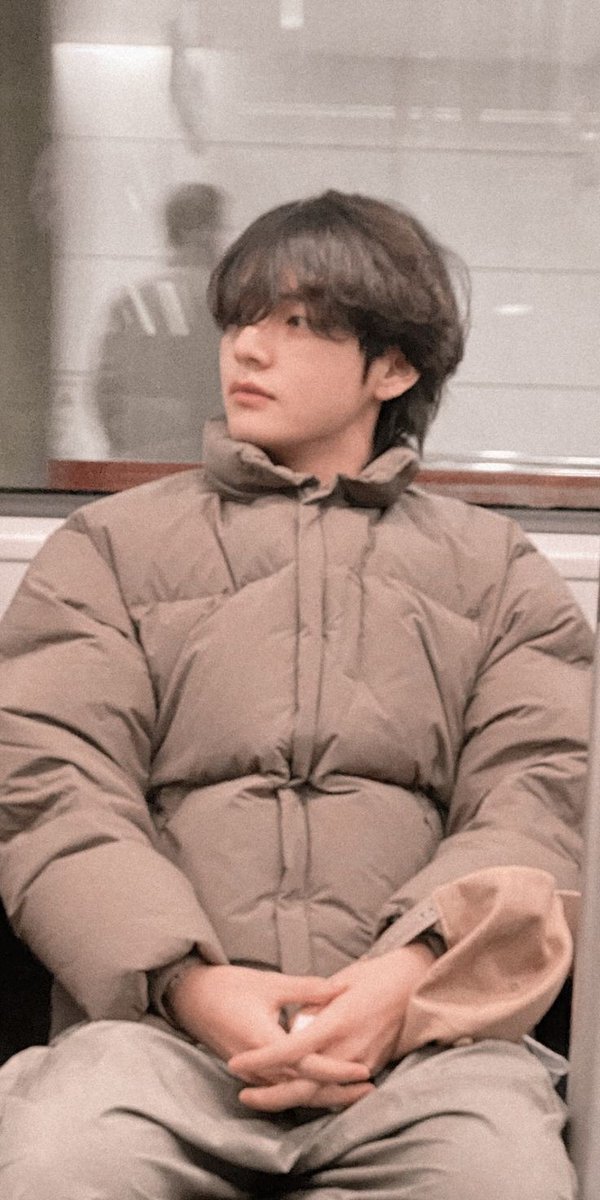 Dat15893153's tweet photo. #TaehyungYouArePerfect https://t.co/b6gtvle6IK