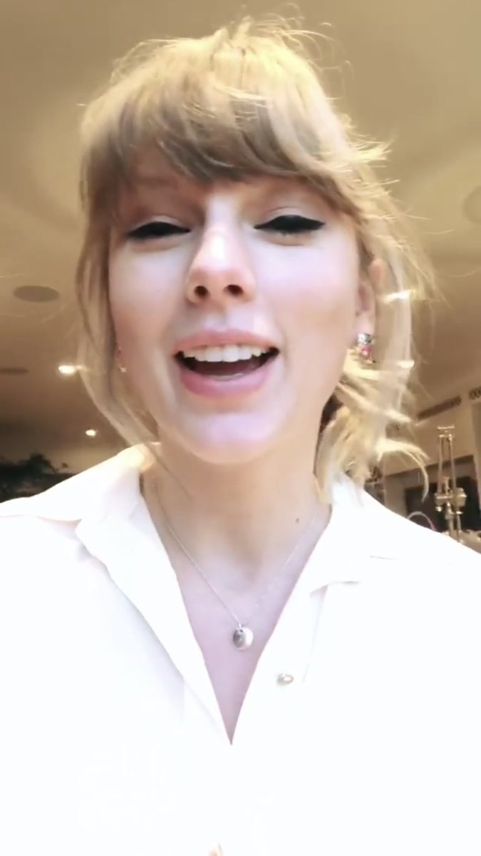 Taylor Swift being cute as hell, a thread 