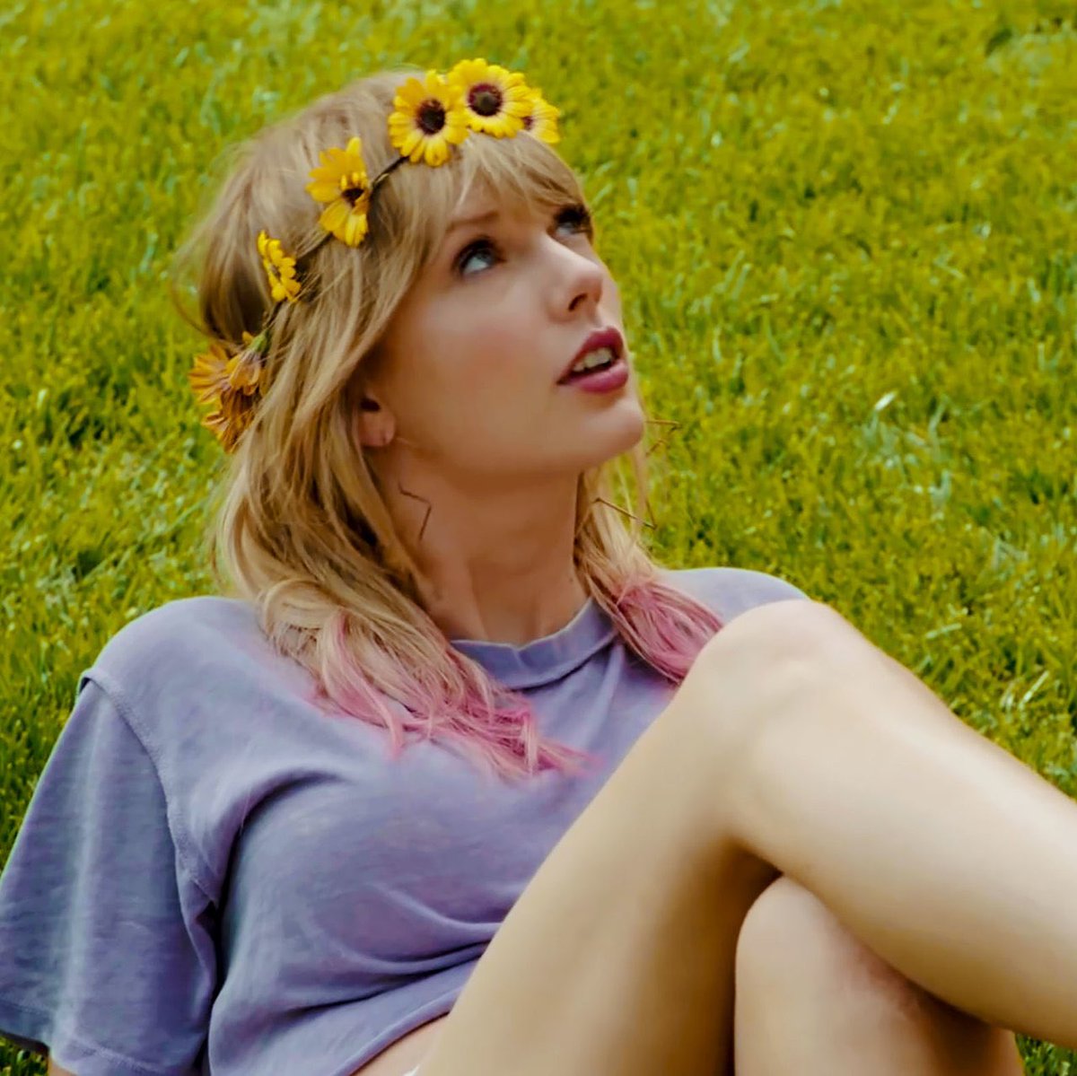 Taylor Swift being cute as hell, a thread 