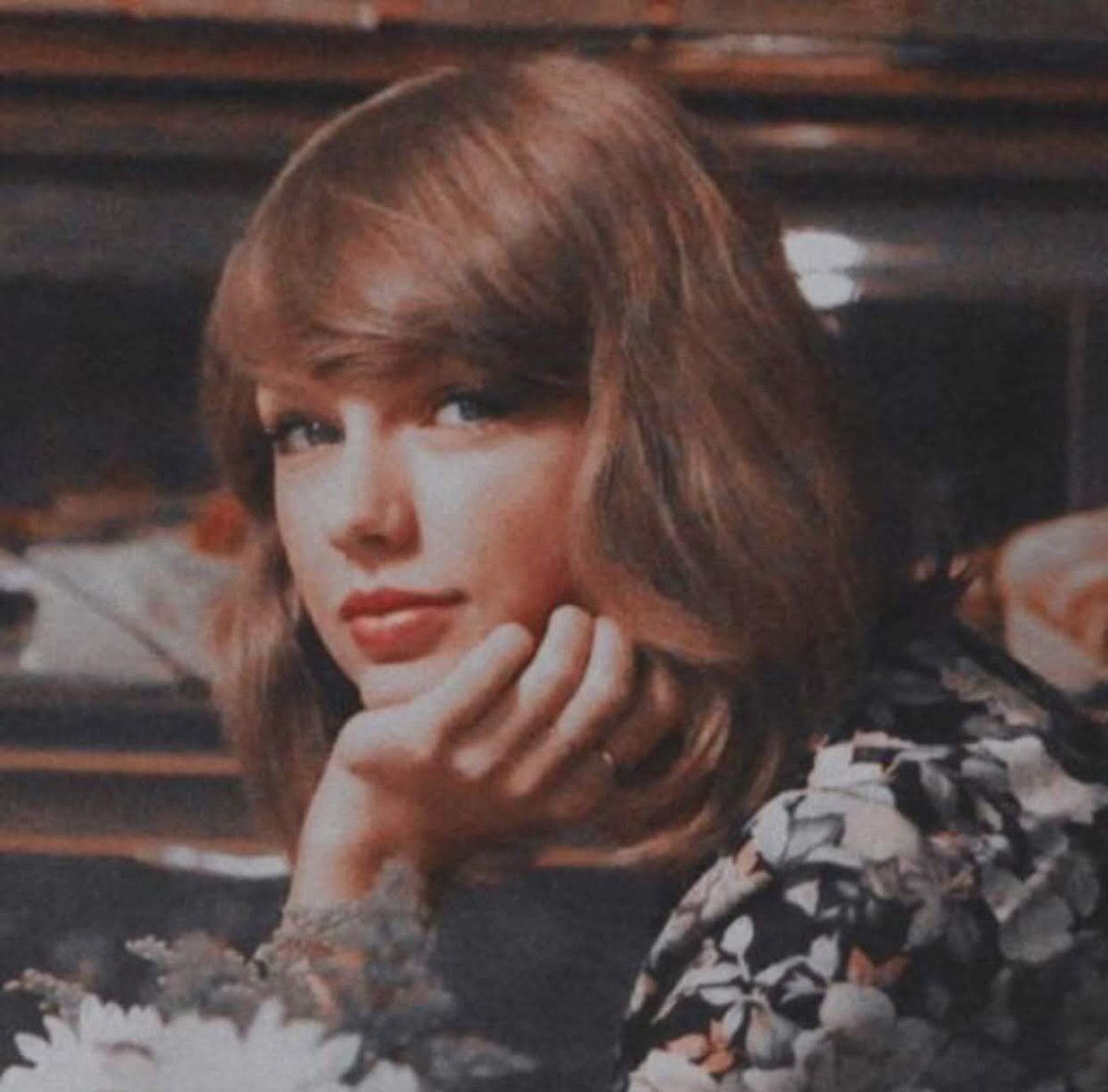 Taylor Swift being cute as hell, a thread 