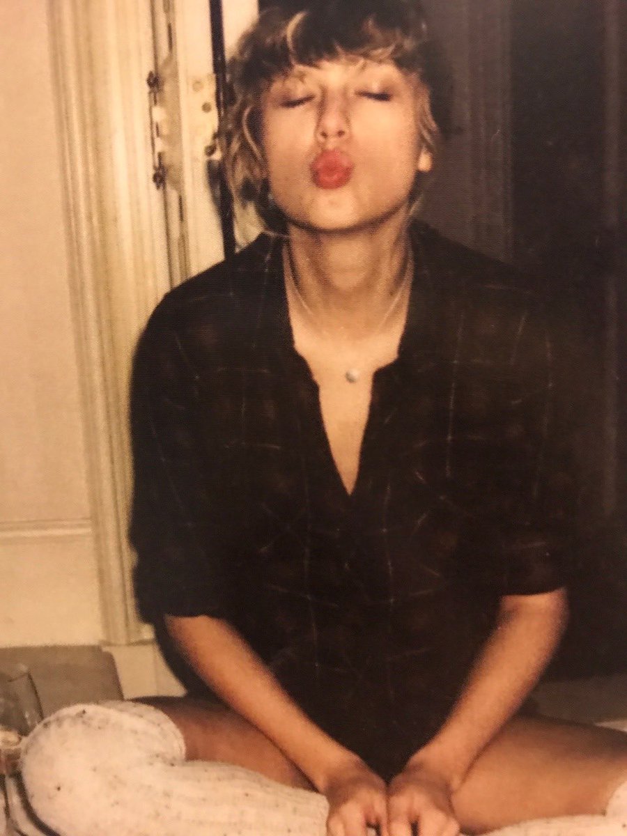 Taylor Swift being cute as hell, a thread 
