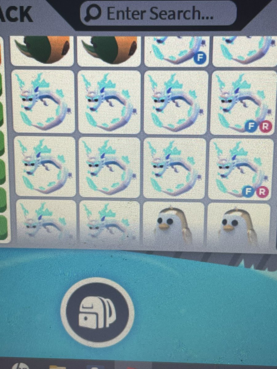 isabellaxzk's tweet photo. Trading my adopt me pets for royal high things I am mostly looking for dimonds, sets, halos, teddyzlia #adoptmeoffers #adoptme #adoptmetradings #royalehigh #royalehightrading #royalhigh #pleaseoffer https://t.co/1VmEaU28qz