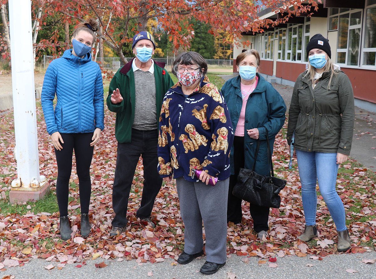 selkirkcollege's tweet photo. Helping reduce the crushing mental and physical toll the COVID-19 pandemic is having on seniors in the Castlegar area, a pair of #SelkirkCollege Nursing Program students shine a light on what is required moving forward for older adults in British Columbia. https://t.co/SCdofVZzWh https://t.co/HKYnLr2SqS