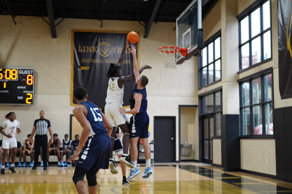 LinkHoops's tweet photo. Link: 113
State Fair CC: 73

 7 players in double figures!

@ga_khari 22p, 3a, 3r
@Dayday_Dunkster 21p, 13r, 5a
@CbgQuaran 21p, 2a, 1r
@OmarStanley4 16p, 10r, 2a
@cjaayfrmtexas 15p, 8r, 1a
@ctreyp 14p, 8a, 6r
@Shay2020_ 10p, 3r, 6 def.

This Pride hunts together! https://t.co/Z1TqSBFZPk