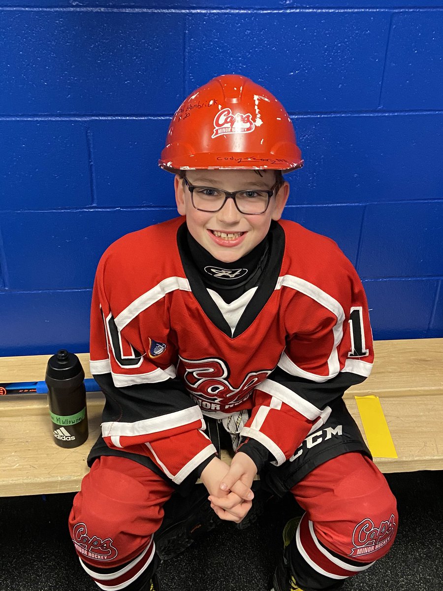 StU11a's tweet photo. The Red Caps picked up a win on the road tonight at the lovely CBS Arena against the CBR White team.  Congratulations to Norah Bambrick and Rylan Mullowney who received the Golden Stick and Hardest Worker, respectively.  Way to go Norah and Rylan!  Keep up the great work! https://t.co/olnnvMCIxt