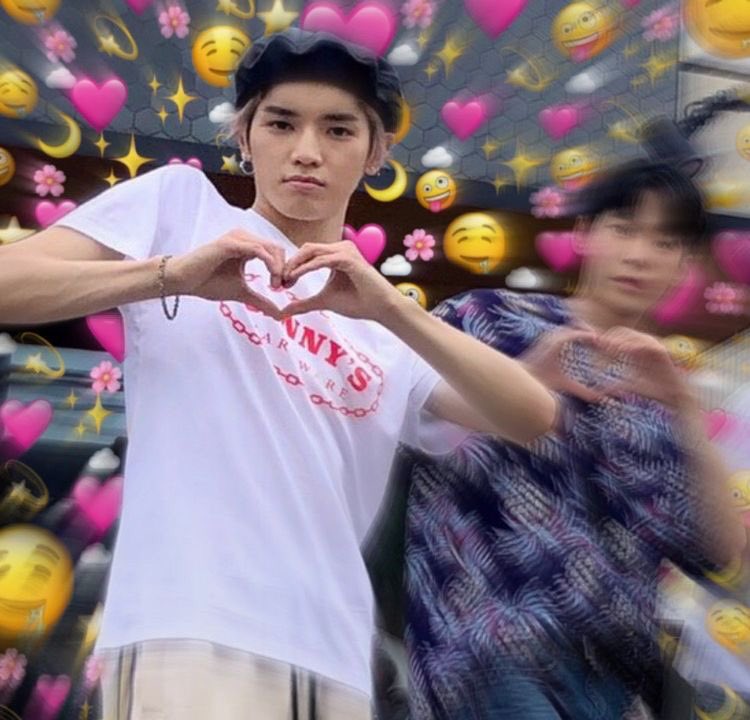 chanhaecc's tweet photo. @aengmaong happy birthdayy keyshaa wyatb-!!!💚 https://t.co/9swXBa37kJ