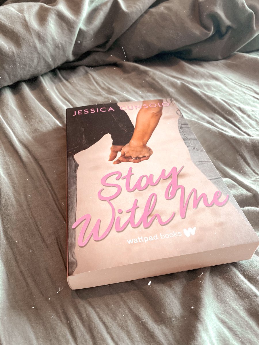 flavialately's tweet photo. Theeeen I opened some #BookMail from @WattpadBooks!
They sent me complimentary copies of #StayWithMe (sequel to #ShesWithMe) and #Famoux!
#unboxing https://t.co/KzCrI3y1q6