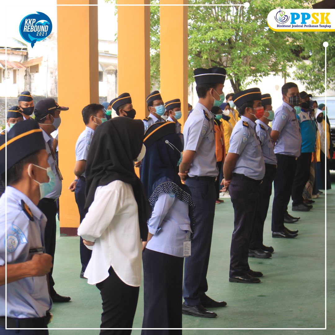 Kepala PPS Kendari Ir. Mansur, MM himbau seluruh pegawai untuk selalu disiplin dalam segala hal. Tingkatkan kinerja dan bangun selalu komunikasi antar staf dengan atasan maupun antara sesama staf.
Kita wujudkan kerja cerdas kerja tuntas dan kerja ikhlas.
<a href="/djpt_kkp/">Direktorat Jenderal Perikanan Tangkap</a>