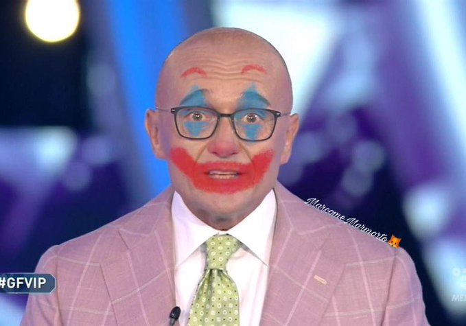 CrissyFresco's tweet photo. Ringraziamo gli autori per favorire ulteriormente Dayane dando una settimana alle Brasiliane per creare account e non rischiarsela in un televoto flash. #GFVIP https://t.co/Fnd16zo3JE