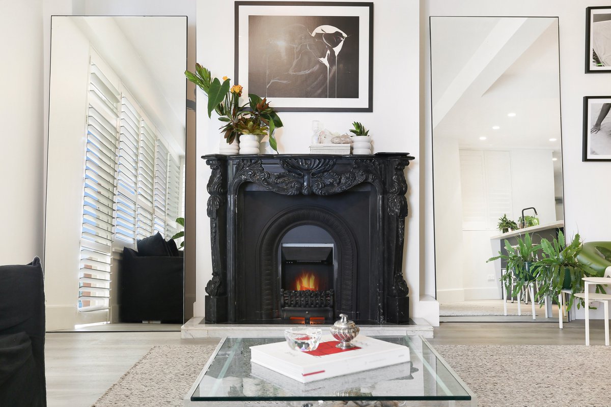 First Sale of 2021
10/85 Yarranabbe Road Darling Point
Waterfront Designer Sanctuary
biller.com.au/5741192/
#SOLD #BillerProperty #realestate #easternsuburbs #luxuryrealestate #DarlingPoint