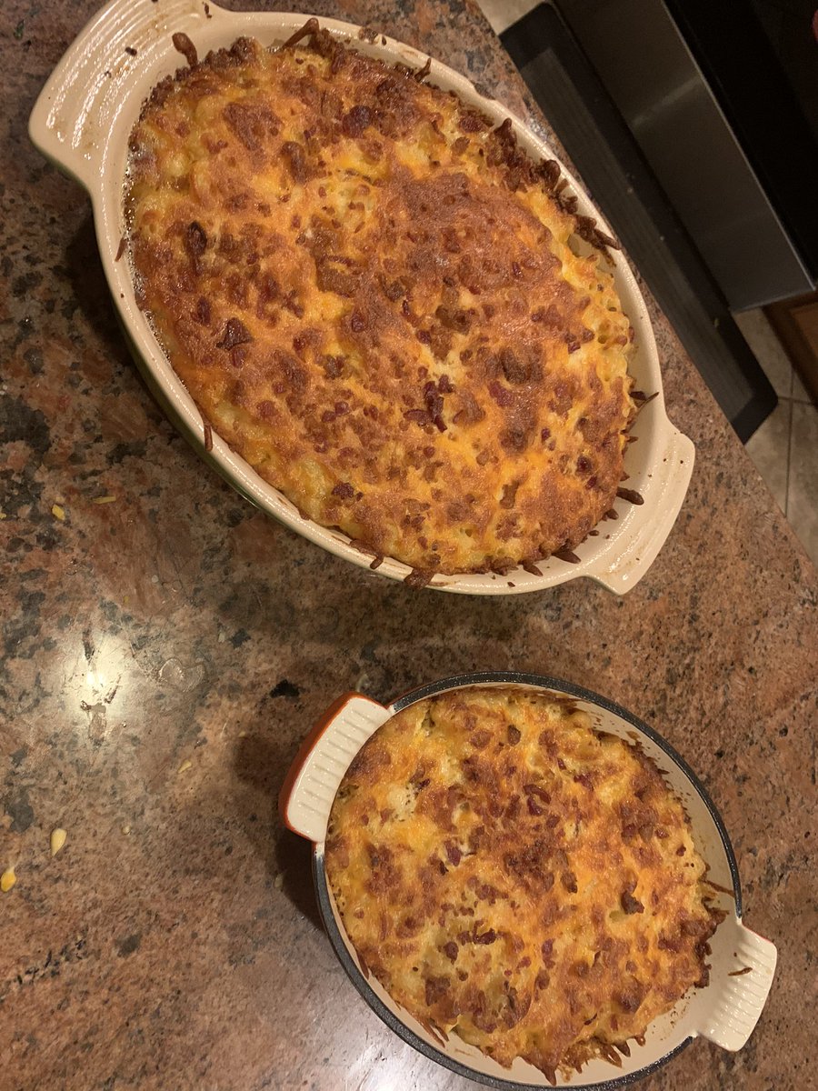 ageldred's tweet photo. @SnoopDogg  Best Mack and cheese ever! https://t.co/EenpcG3bYZ