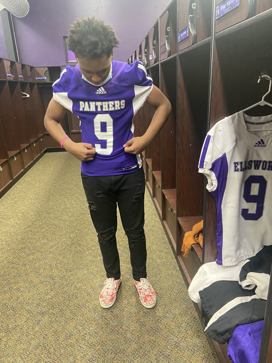 Committed 💜🖤 <a href="/Jsal17/">Coach Jordan Sallis</a> <a href="/CoachBiebs50/">Jack Biebighauser</a> <a href="/ParkCenterFB/">Official Park Center Football 🔰🏴‍☠️🏈</a> @OliverJamesWes1 <a href="/PrepRedzoneMN/">Prep Redzone Minnesota</a> <a href="/Coach_Chhay/">Jon Chhay</a> <a href="/mkleinschrodt20/">Mitchell Kleinschrodt</a>