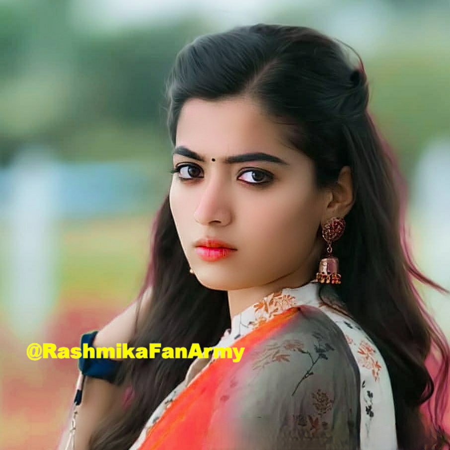 RashmikaFanArmy's tweet photo. 💕Happy       Morning         My
     Love ......😍🙈

  @iamRashmika  ❤🌸

"Have A Great Day Ahead.".....🤗

#RashmikaMandanna 

@Rashmika_Heart   @Geetha_Madam  
@RashimikaA  @rashmika_fann https://t.co/da7uf57c7m