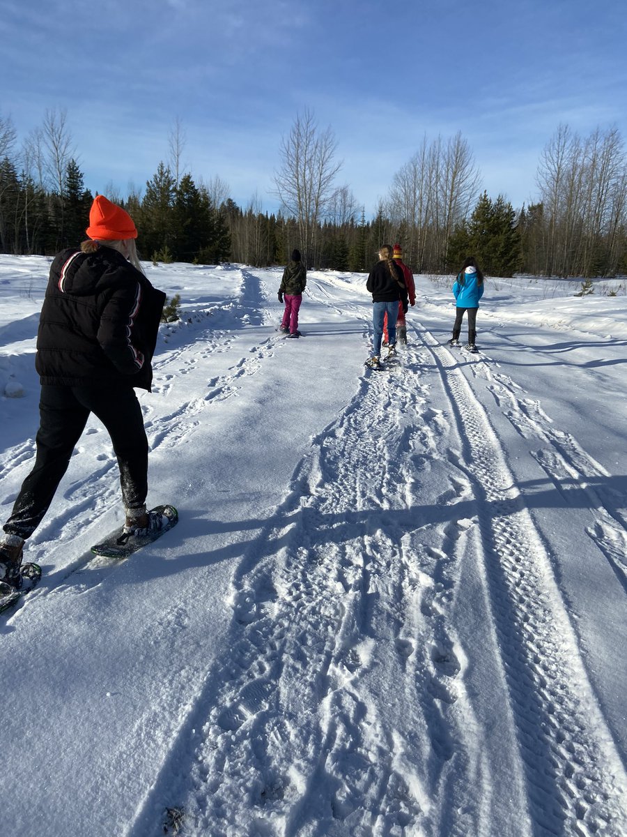 stkrgrizzlies's tweet photo. On this Blue Monday Mrs Barker’s Psych class was anything but! A long snowshoe and ‘forest bath’ left them feeling wonderful on this sunny day! #sd57 #heartsofpg #iheartpg https://t.co/jISwg9gYS9