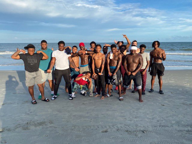 A bond that will never fade 💯 #hammerboyzforlife #mybrothers