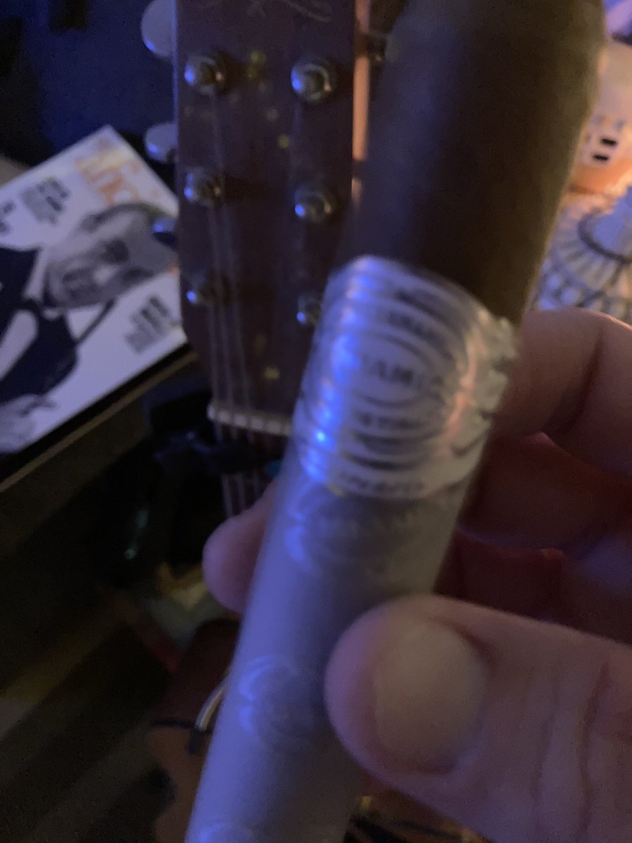 Gonna Try This Beaut!!@casafernandez 🔥From My Brother <a href="/PuffSmokeNAsh/">Joey Deez 🌰🌰</a> 🙏🏻💯🔥🤙🏻 #nowsmoking