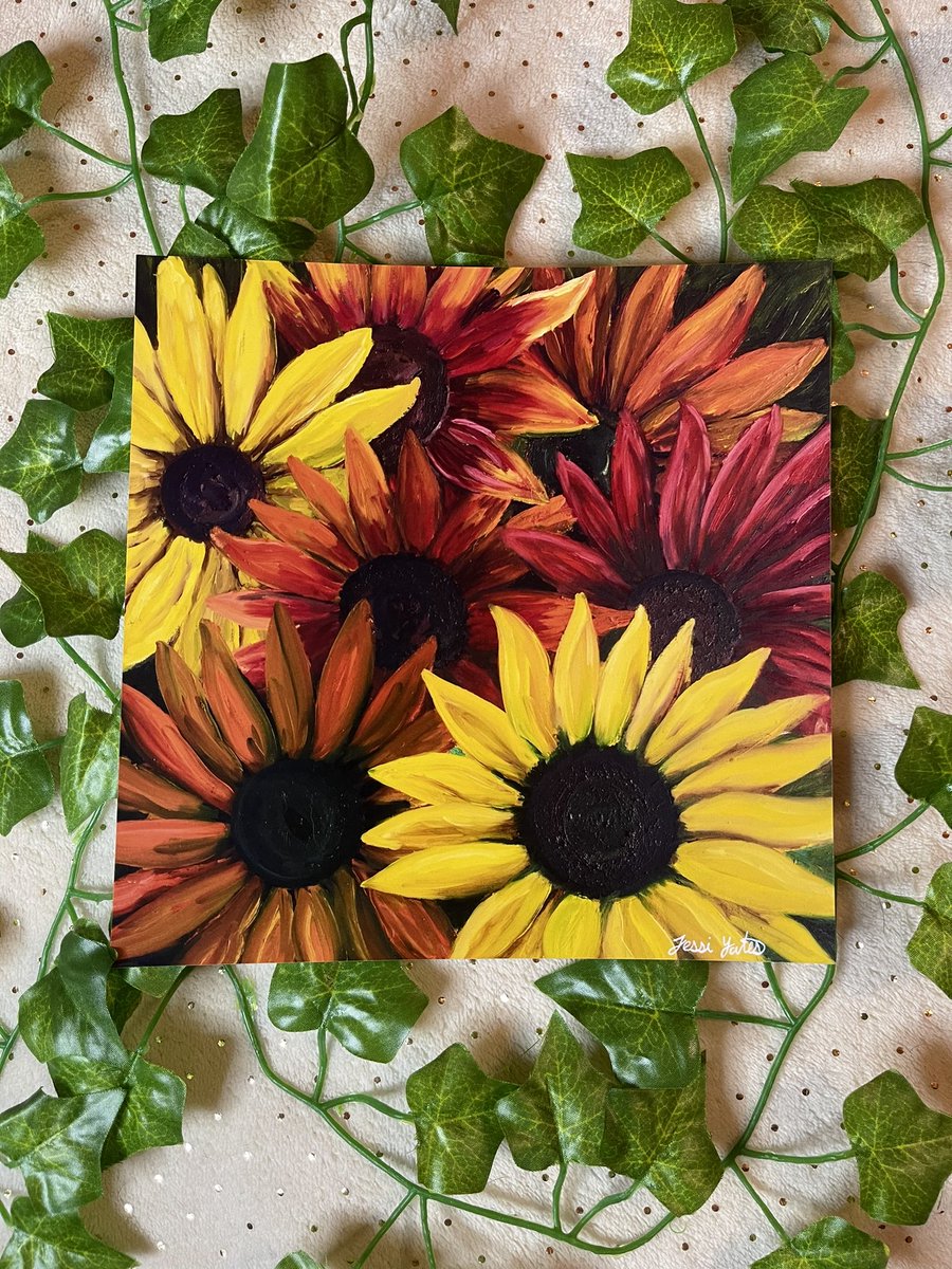 Sunshinestudioo's tweet photo. ✨✨I now have new prints of my moth, butterfly, and sunflower paintings available in my shop✨✨link below🥰 https://t.co/DWeSmNIlXo