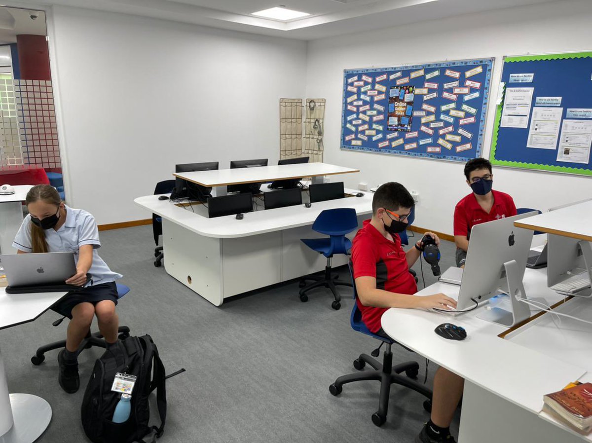 Chevron Cup students preparing for today’s competition! It’s great to see such amazing teamwork with two students participating online too! Well done Team DBSJP! <a href="/EmiratesLitFest/">EmiratesLitFest</a> <a href="/DubaiBritishJP/">DBS Jumeirah Park</a> 🍎 @taaleemuae 🍎 #proudlytaaleem #beginsatdbsjp #chevronreaderscup