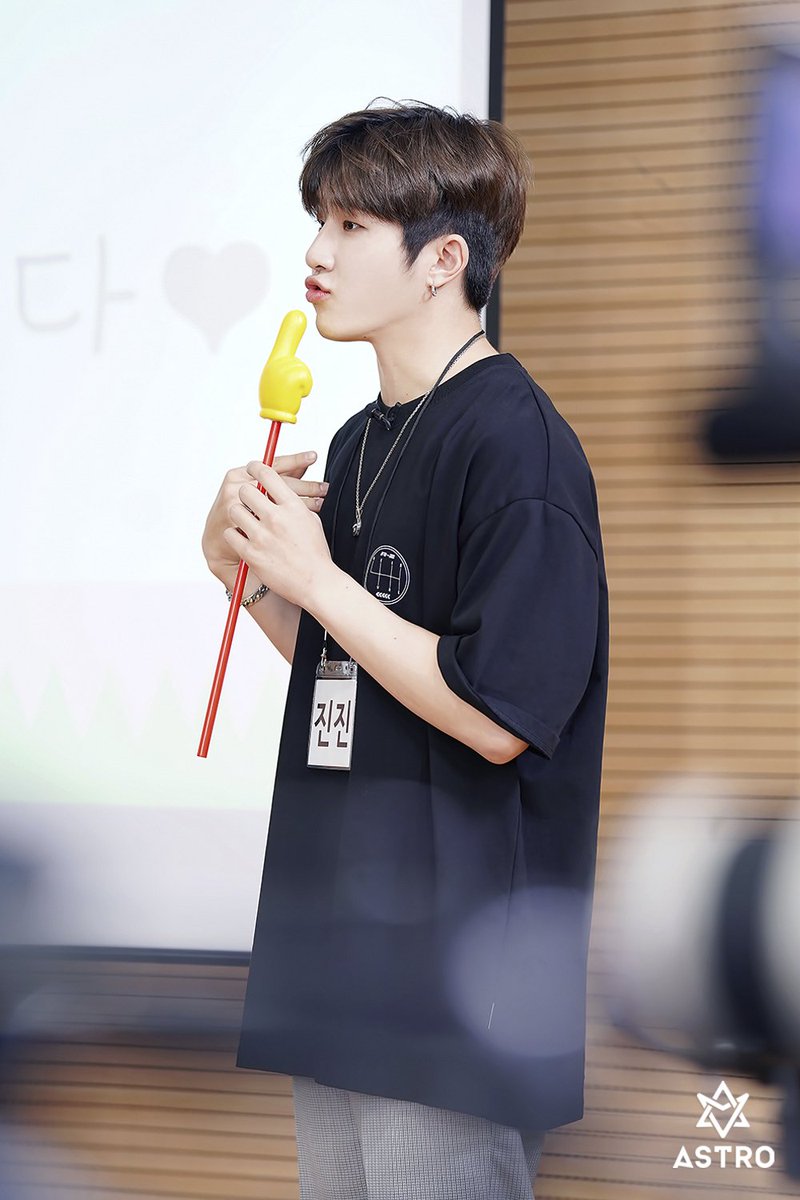 aspen 🌱 finding aroha moots!! tweet media