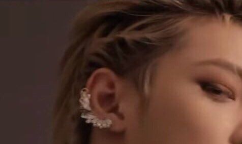 fluffshyunie's tweet photo. felix literally has one of the best hair stylist out there https://t.co/5eub5za5gQ