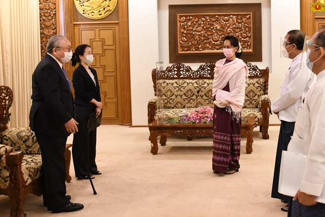 State Counsellor receives Chairman of Japan-Myanmar Association and former Member of House of Councilors of Japan

Read More=&gt;statecounsellor.gov.mm/en/node/3119