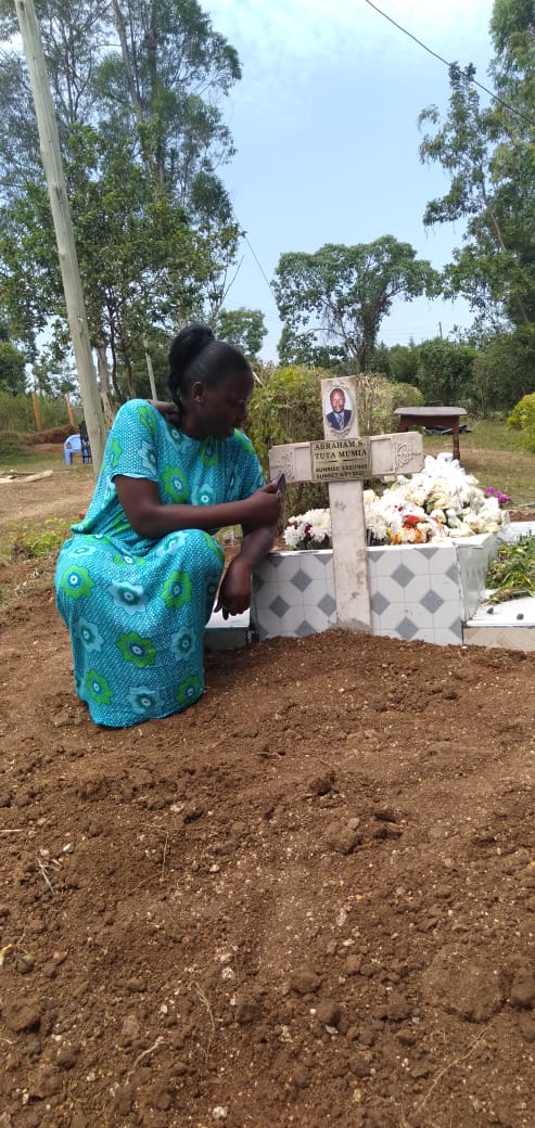 danyanga's tweet photo. It's exactly a week since we burried our Daddy may the angels be with you in heaven. I'm missing you big
.God be with you. https://t.co/DfOuPktFag
