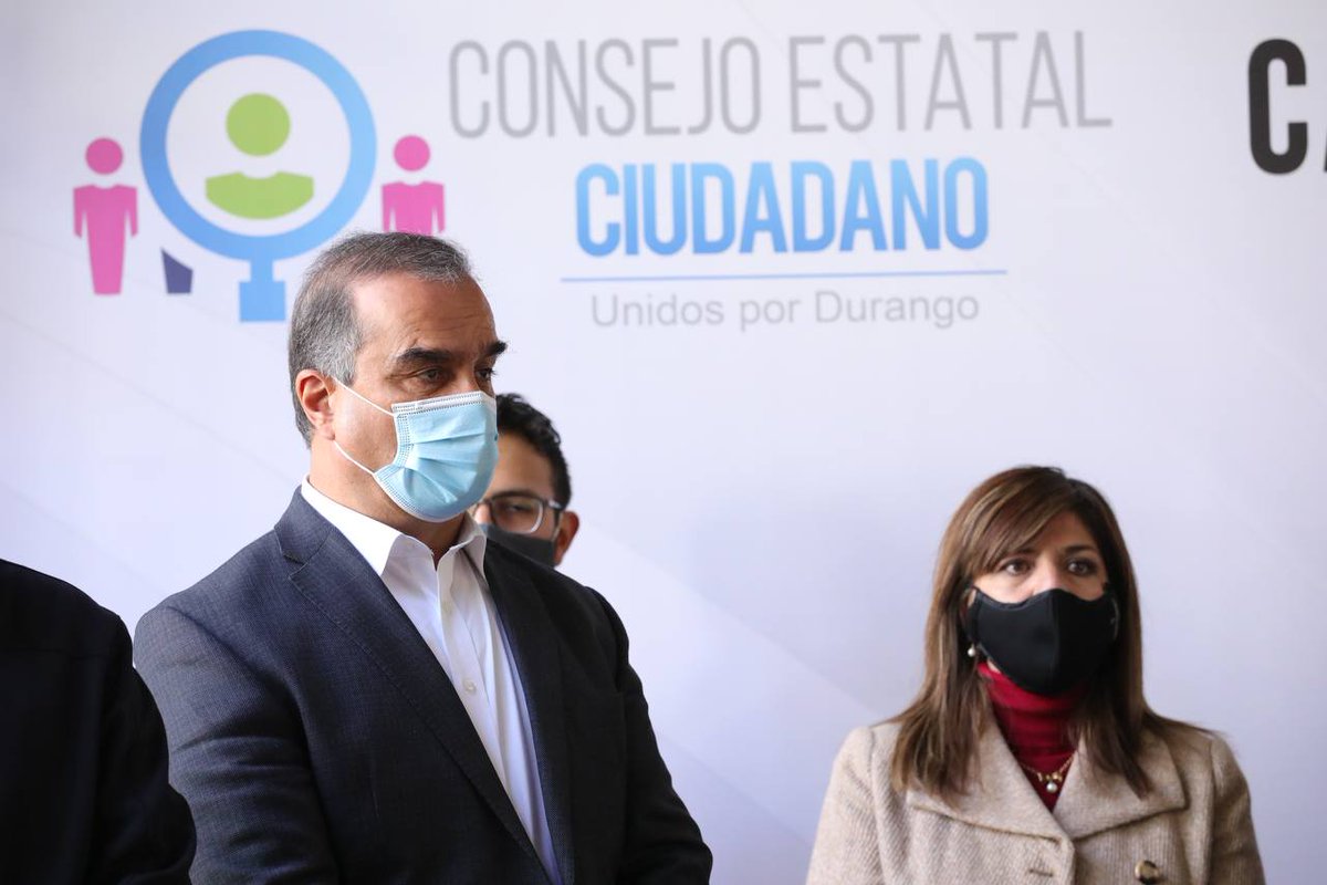 Estuve con el Gobernador, @AispuroDurango, en el arranque de la Campaña Juvenil del @CEC_DGO que encabeza @JMOJICAV, donde los jóvenes estudiantes se suman a la lucha contra el #COVID19 creando conciencia entre la juventud duranguense y sumándolos a la prevención. https://t.co/cpdsZUawiG