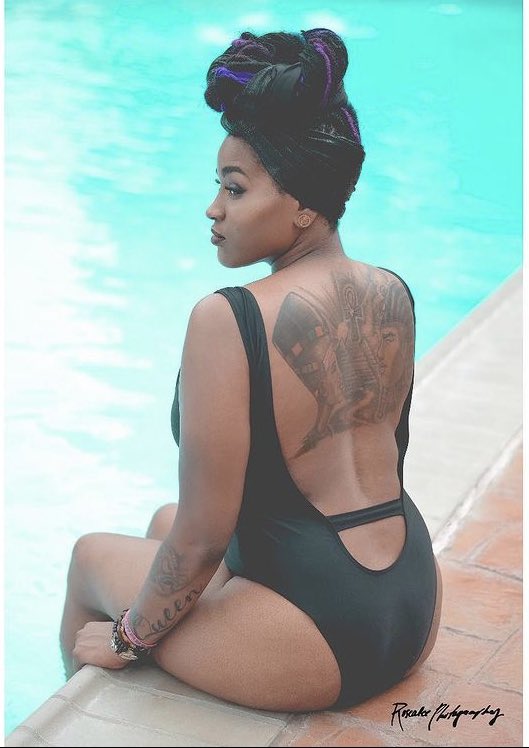 FancyStayVibin's tweet photo. #brown #tatted #poolside #prerona #Queen ❤️ #rt https://t.co/neuxcLnQaD