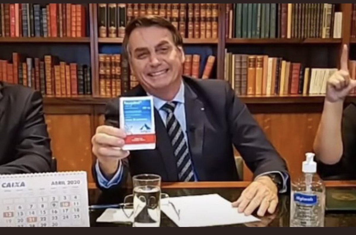 Boscardin's tweet photo. Verdade que Bolsonaro apagou as fotos dele promovendo cloroquina? Cs tem aquela da ema aí? https://t.co/LkmJ4SSGPU
