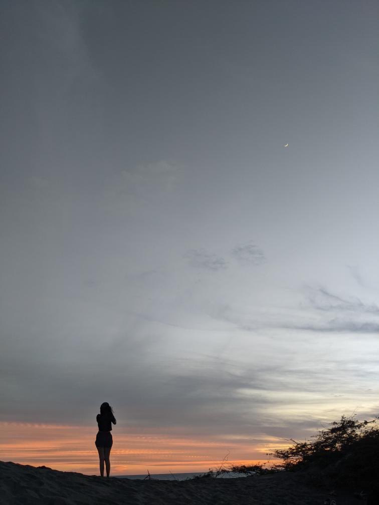 likelu99's tweet image. just me and the one i look up to the most. ☪️