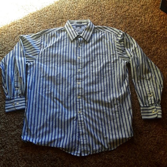 So good I had to share! Check out all the items I'm loving on <a href="/Poshmarkapp/">Poshmark</a> #poshmark #fashion #style #shopmycloset #ralphlauren #tommyhilfiger: posh.mk/7L8rR2ltadb