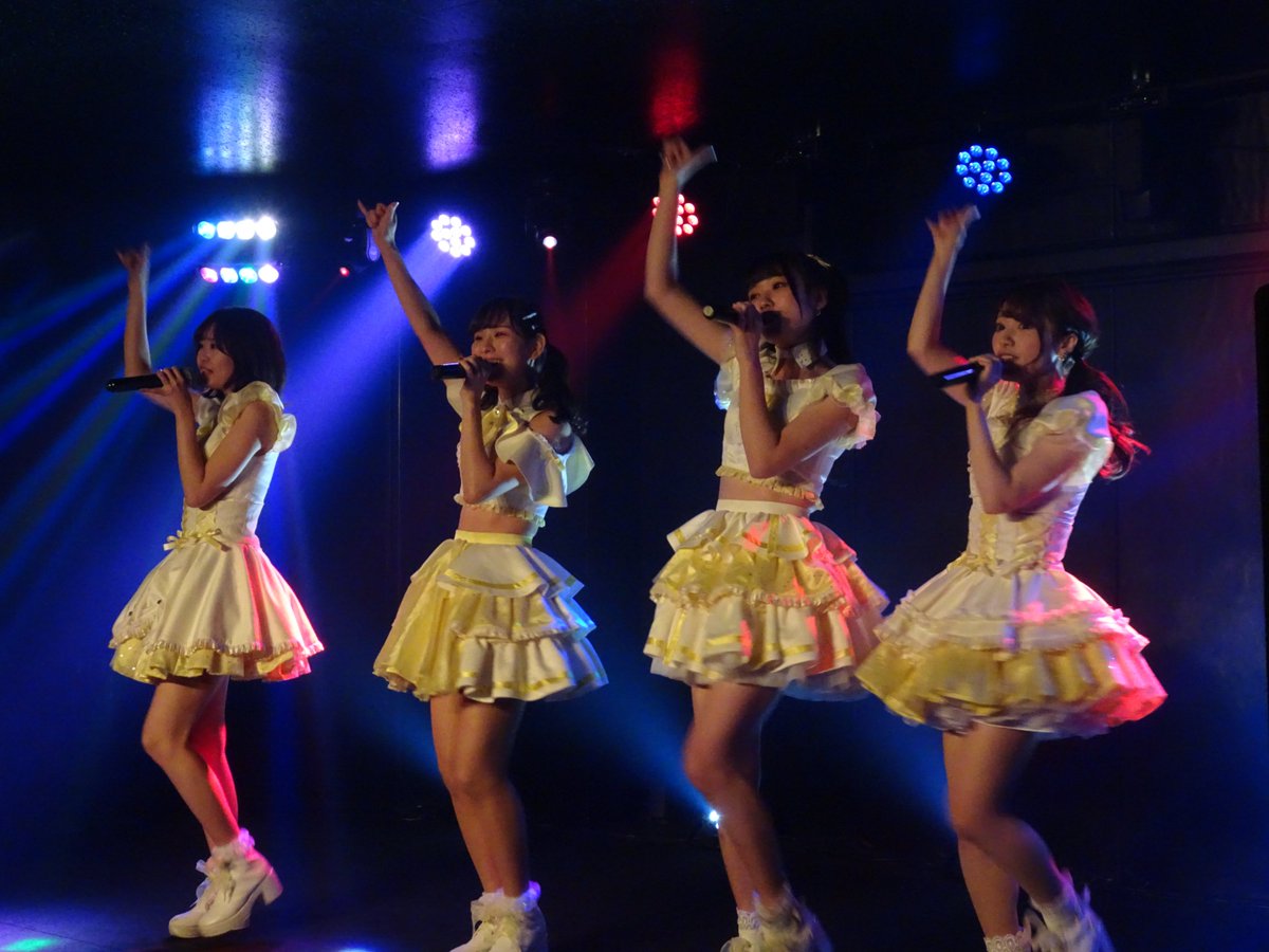 hamer_20_60's tweet photo. 2021.01.11 #CDCLIVE DAY
#キミのガールフレンド
#桜坂ともみ #西宮柚花 #水谷みく #福原ちさね https://t.co/xPMIvBUXX2
