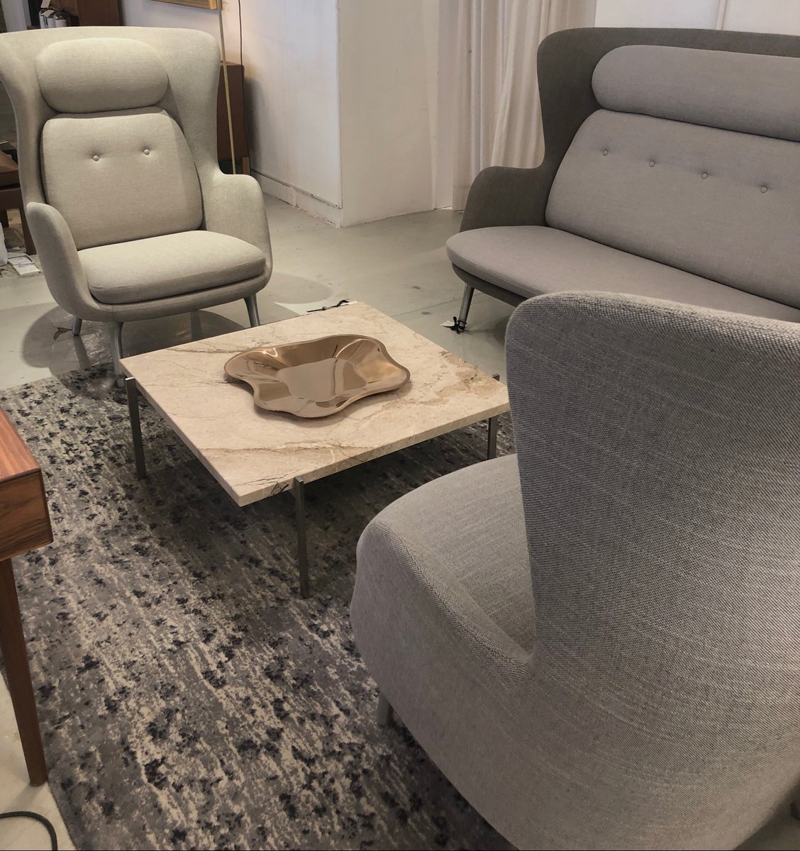 manks_hk's tweet photo. PK61 Coffee Table with marble-top by Poul Kjærholm, a minimalistic & aesthetic table design. Available at https://t.co/AMT0vA1sk7 . #Manks #Furniture #Designer #InteriorDesign #HomeDesign #HomeDecor #LivingRoom #ScandinavianDesign #DanishModern #HongKong #HK #HongKongers #HKers https://t.co/a1wLy7eWNv