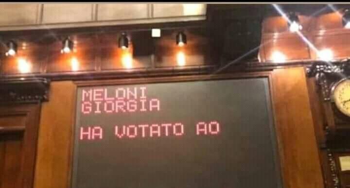 ceccherini_v's tweet photo. Post muto #crisigoverno #laconta #Meloni https://t.co/CRuX8zsYIN