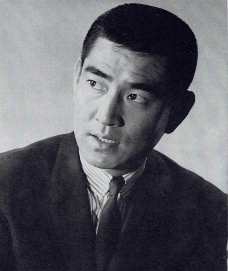 高倉健がかっこいい理由 髪型 行きつけの床屋 筋肉トレーニングが過酷 アスネタ 芸能ニュースメディア