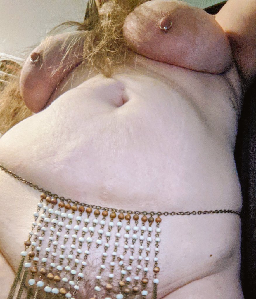 Baobhan Sith’s pics and videos