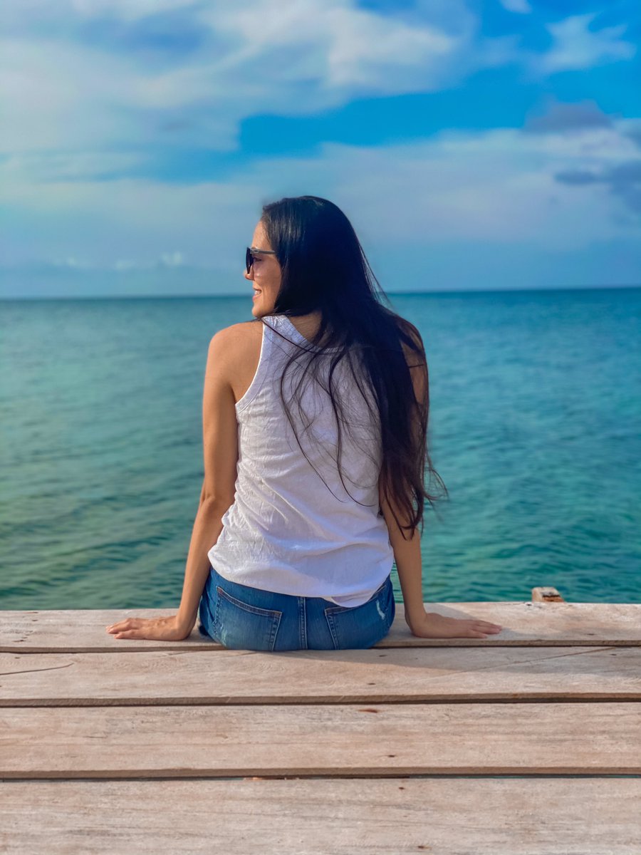 AlexaCazes's tweet image. Soy  privilegiada por muchas cosas, la vista es de los sentidos que Dios no puso a cada uno para ver , admirar y reconocer su magnífica creación, el cielo me deleita, esta foto me recuerda lo amada que soy por mi creador, lo consentida que soy y la dicha de ser escogida 💙GRACIAS