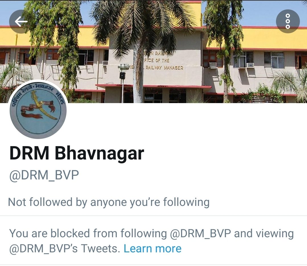 BmsBrms's tweet photo. जब कि @DRM_BVP का संस्थाकीय @Twitter handle को चलाने वाले किसी रेलकर्मी ने #PRKP_BVP ( @BmsBrms ) के #Twitter handle को अभी भी घोर #असहिष्णुता का प्रदर्शन करते हुए #block कर रखा है, #WRMS वाले संगठन को तोड़ने की जी तोड़ कोशिश कर रहे हैं ।
#भगवा_तो_लहराएगा
#भारत_माता_की_जय https://t.co/NObHX5YptK