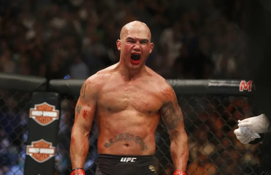 There are other fighters who have also said they no longer spar. Such as Lawler, Ferguson, Cerrone and Tim Kennedy. I’m sure there are more.However, key word here is “NO LONGER” spar.Every single one of them had wars in the gym and did hard sparring as they were coming up.