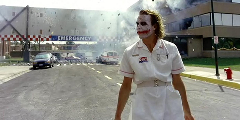 QPVArsene's tweet photo. Ce moment tellement badass dans les films quand le mec s'éloigne tranquille après avoir tout détruit 🔥 https://t.co/jqHIxYG697