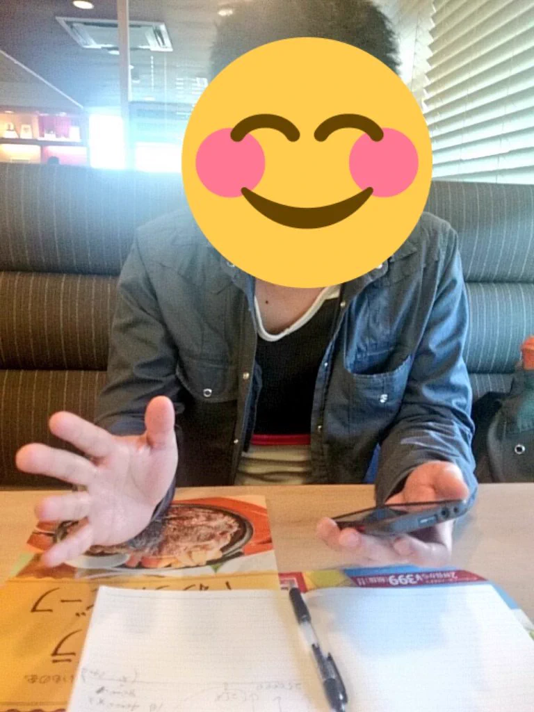 儲かる商売があると言って？ピラミッドの図を描いて力説する昔の知人の様子www