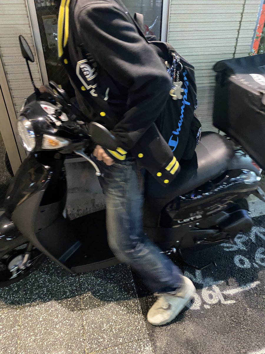 terry11012's tweet photo. .
バイク販売いたします😆
.
.
YAMAHA gear 走行距離　5000km
多数カスタム有り
SUZUKI address125 走行距離100km
SUZUKI lets 走行距離　500km
SUZUKI AN 走行距離　5000km
.
ほぼaddressと
letsは新古状態です✨
.
かなり大きいキャリア搭載済みです！
.
.
興味ある方は連絡
ください！ https://t.co/QPRHhexWR1