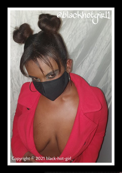 Coucou a tous, nous avons une nouvelle petite vid&eacute;o a vous offrir ici : https://t.co/kT8IrO7dUW bonne<a href="/tag/black"class="tags"><span>#black</span></a><a href="/tag/sexe"class="tags"><span>#sexe</span></a><a href="/tag/coquine"class="tags"><span>#coquine</span></a>